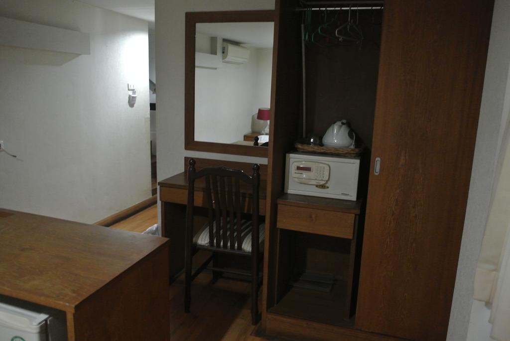 בנגקוק Sun City Hotel מראה חיצוני תמונה