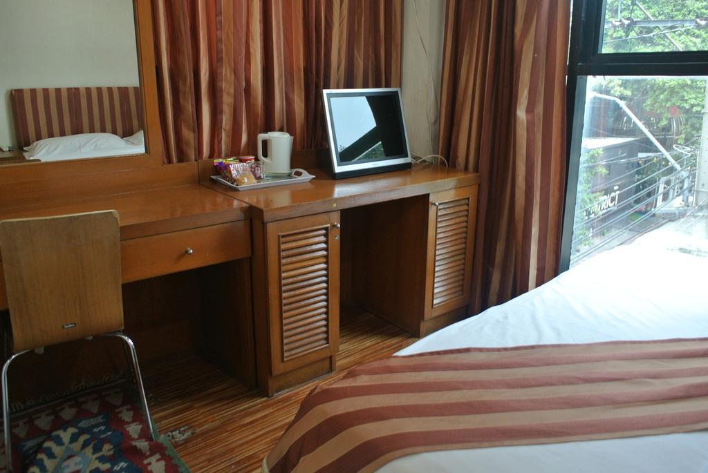בנגקוק Sun City Hotel מראה חיצוני תמונה