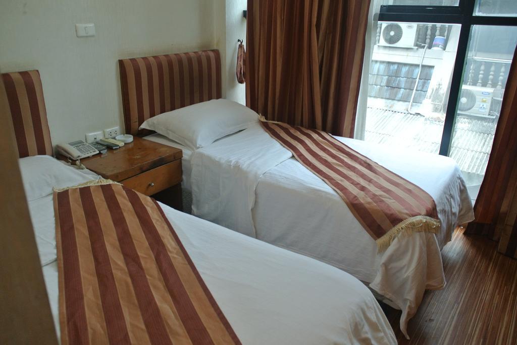 בנגקוק Sun City Hotel מראה חיצוני תמונה