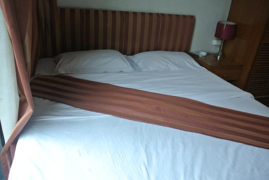 בנגקוק Sun City Hotel מראה חיצוני תמונה