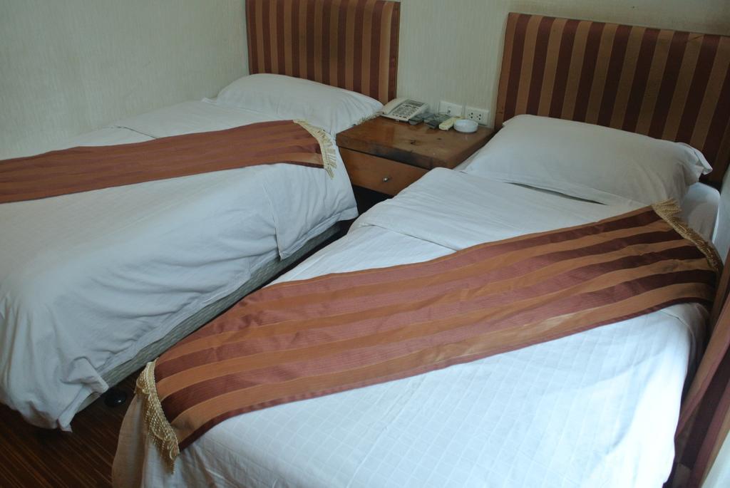 בנגקוק Sun City Hotel מראה חיצוני תמונה