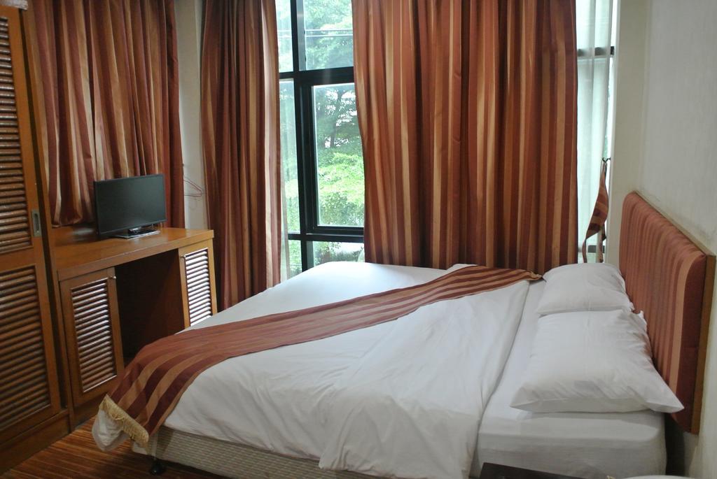 בנגקוק Sun City Hotel מראה חיצוני תמונה