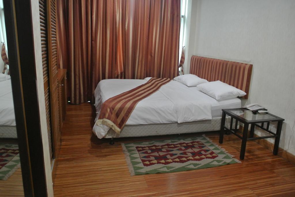 בנגקוק Sun City Hotel חדר תמונה