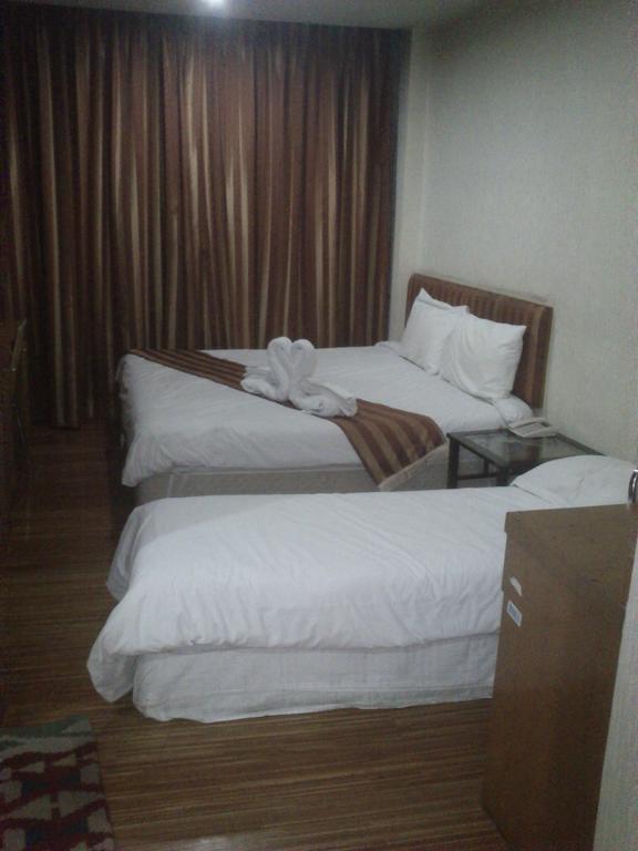 בנגקוק Sun City Hotel מראה חיצוני תמונה